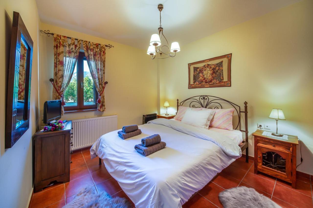 Livadi Cozy Villa Арахова Екстериор снимка